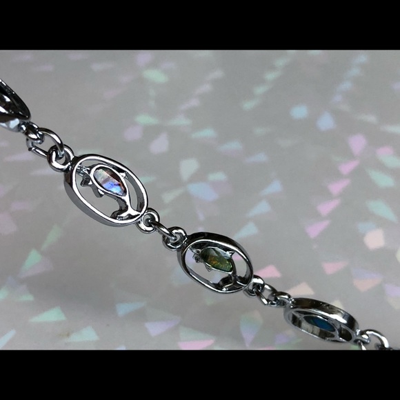 Jewelry - Dolphin bracelet